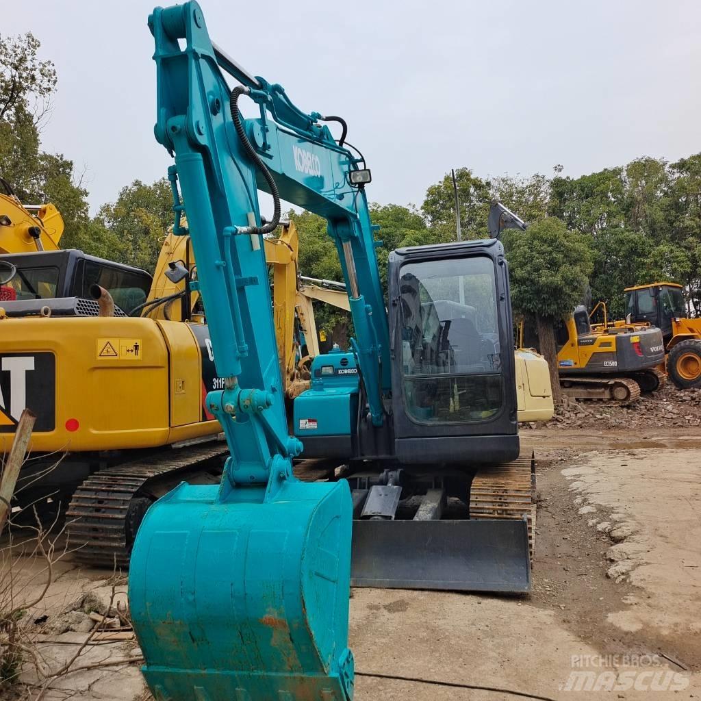 Kobelco SK 75 中型挖掘机