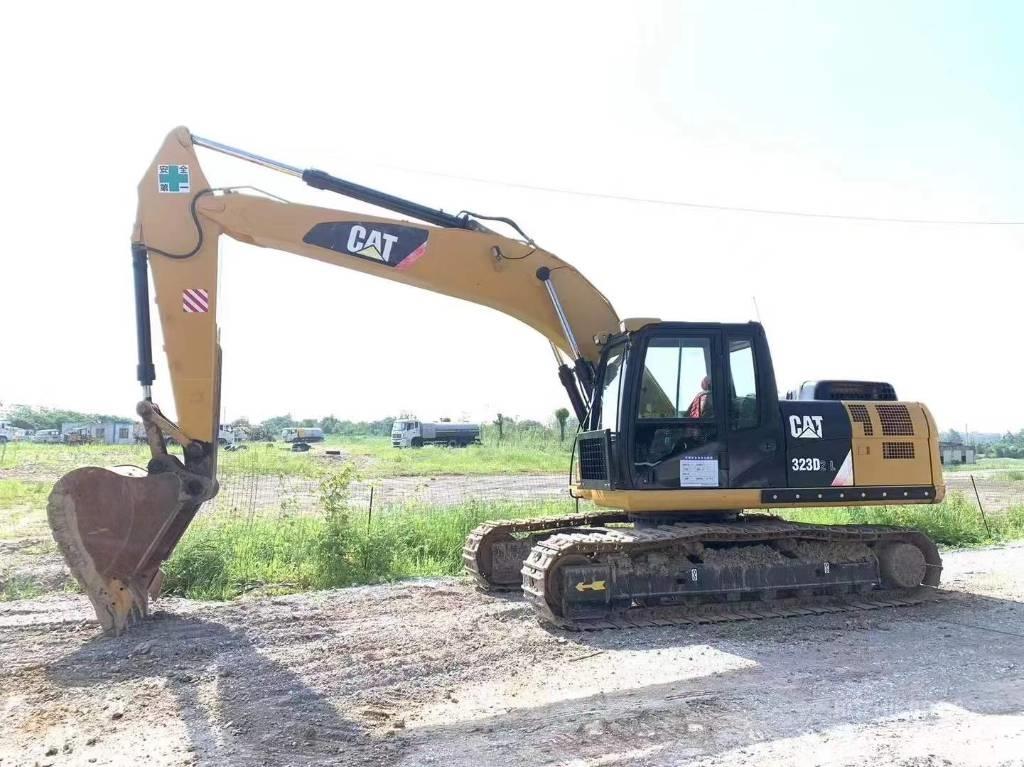CAT 323 D L 履带挖掘机