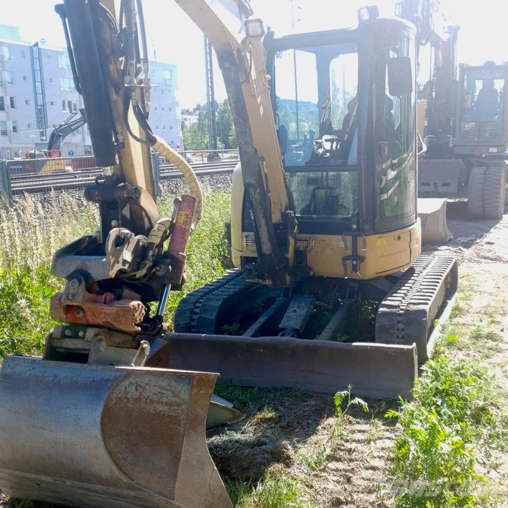 CAT 304 D CR 小型挖掘机