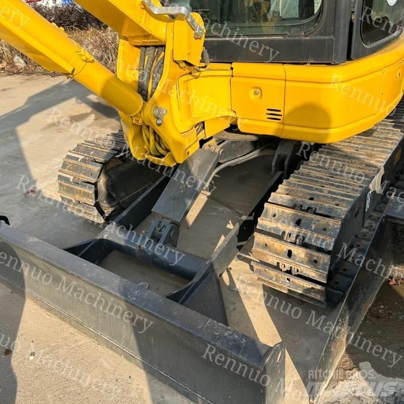 Komatsu PC 35 MR-3 小型挖掘机