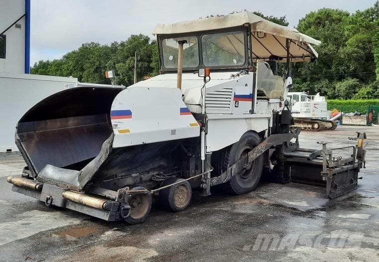 Demag DF115 P DA 沥青摊铺机