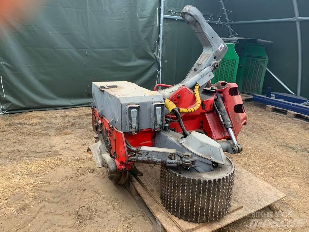 Log Max 7000 收割机机箱