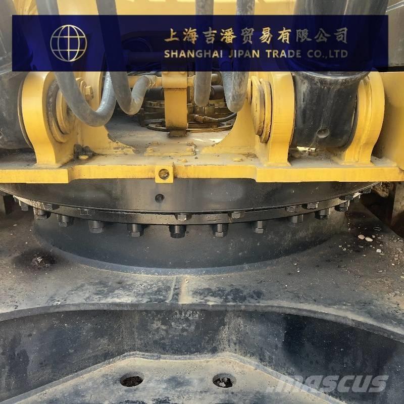 CAT 326 履带挖掘机