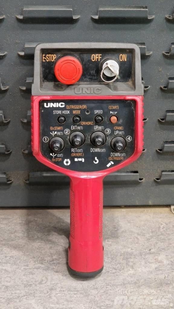 Unic URW 706 轻小型起重机