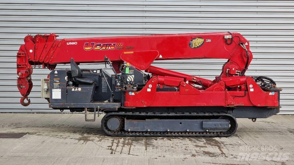 Unic URW 706 轻小型起重机