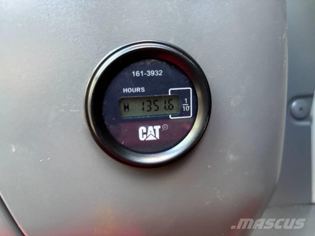 CAT 329 D 履带挖掘机