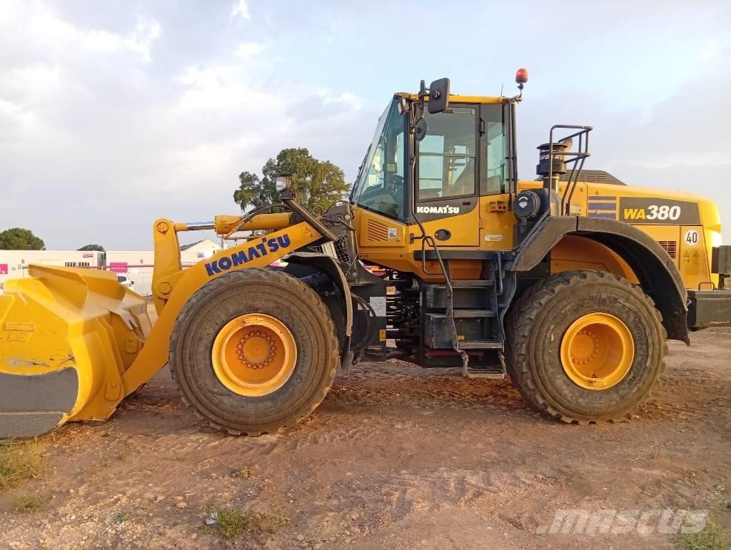 Komatsu WA 380-8 轮式装载机