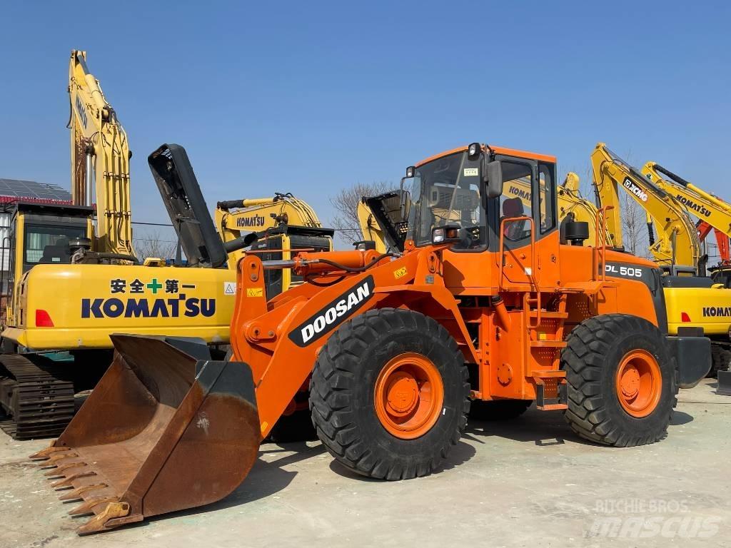 Doosan DL 505 轮式装载机