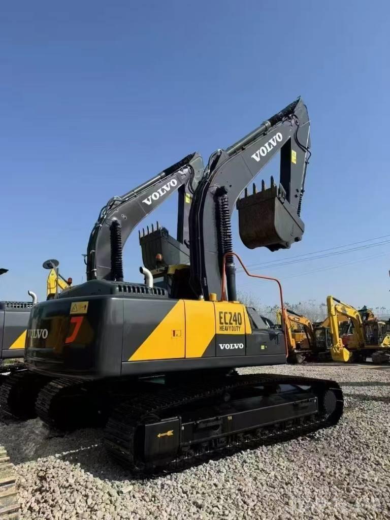 Volvo EC 240 履带挖掘机