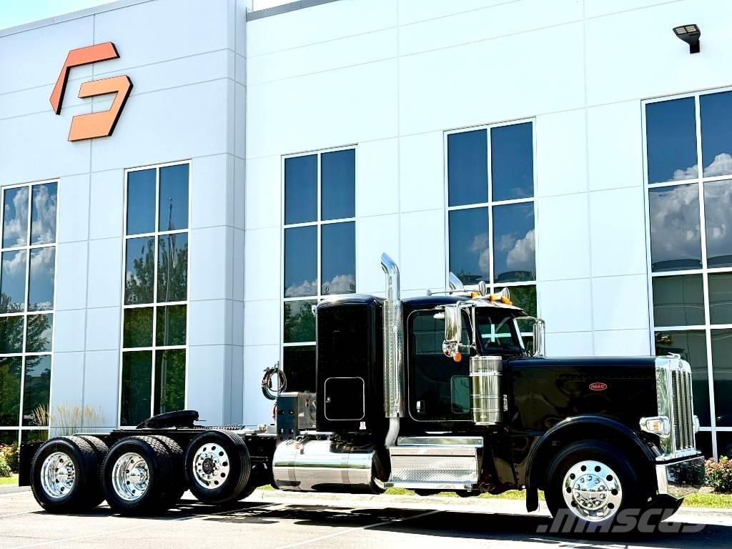 Peterbilt 389 牵引车