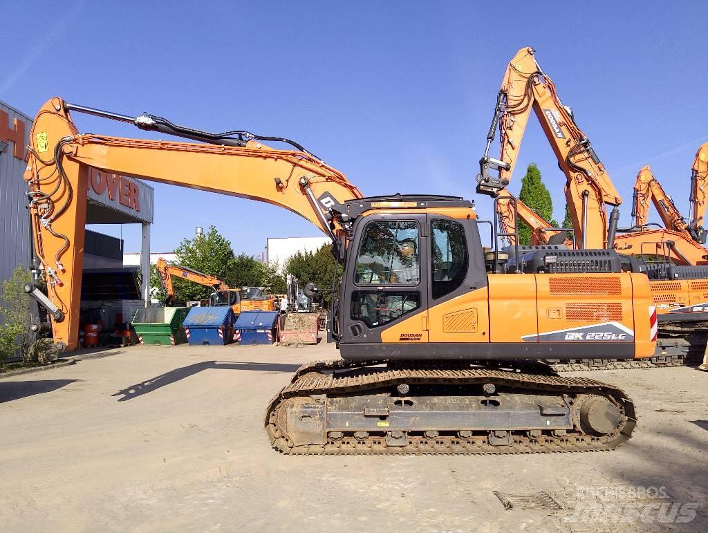 Doosan DX225LC-7 履带挖掘机