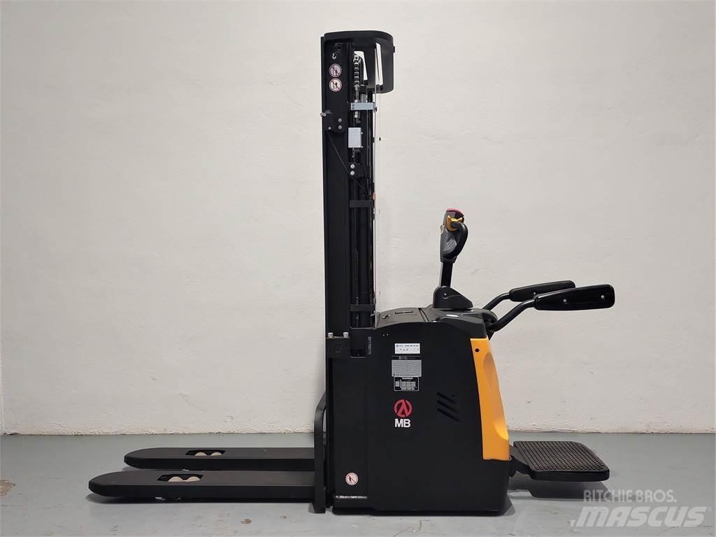  ES16 RSL Litio 电动搬运车