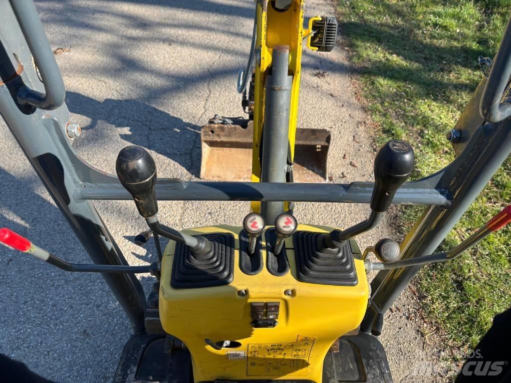 Wacker Neuson 803 小型挖掘机