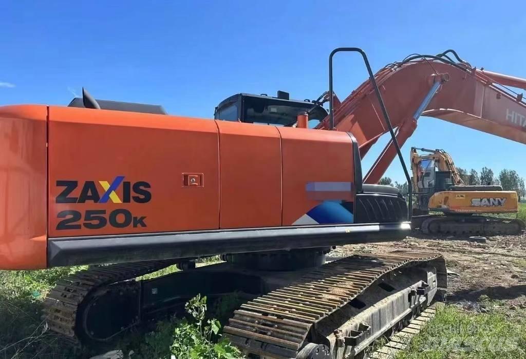 Hitachi 250 履带挖掘机