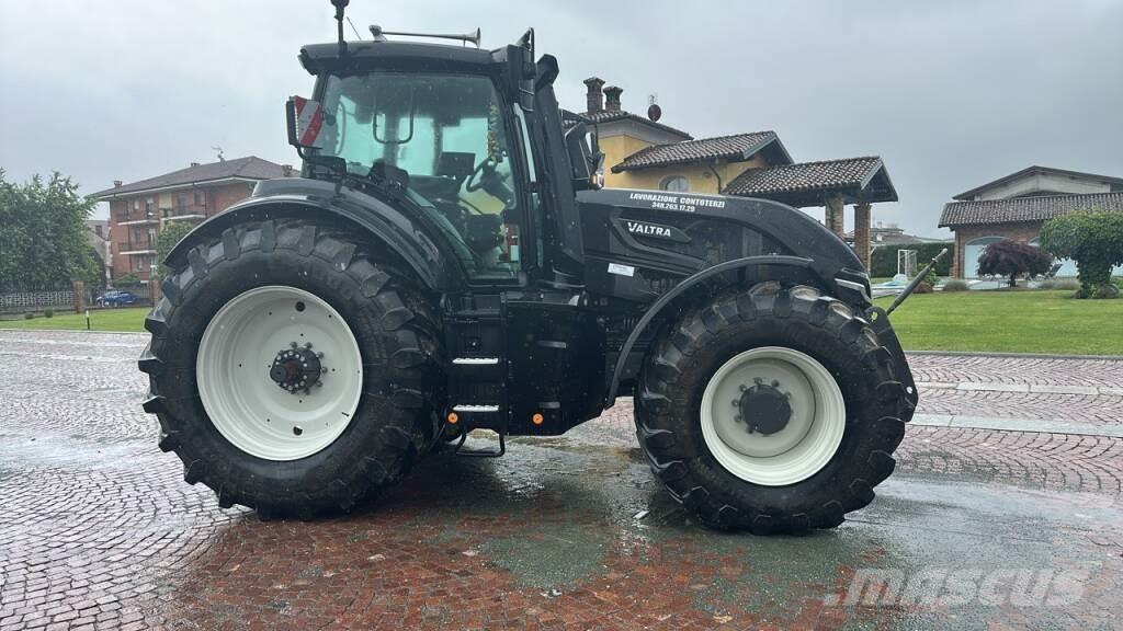 Valtra Q305 拖拉机/农用车