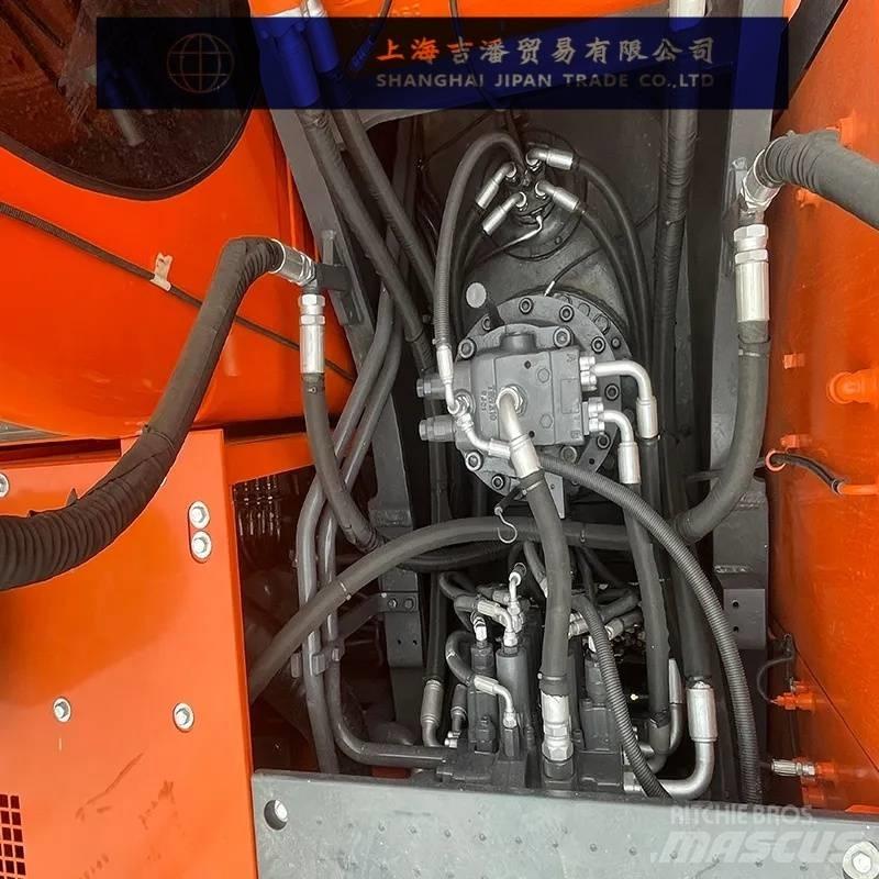 Doosan DX 225 RB 履带挖掘机
