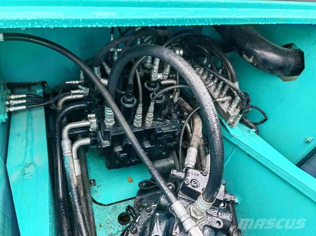 Kobelco SK200D 履带挖掘机