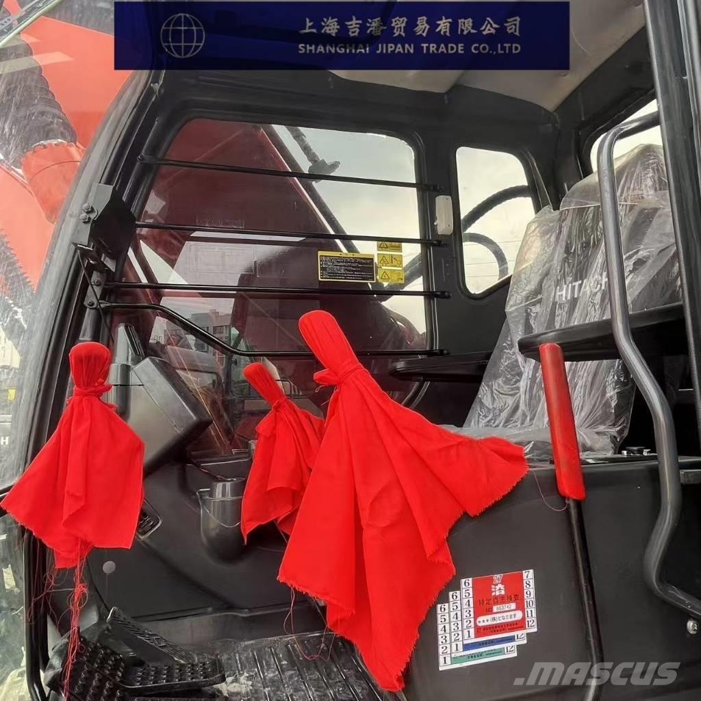 Hitachi ZX 200 履带挖掘机