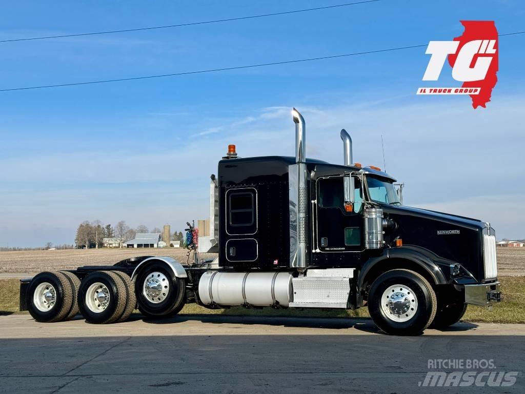 Kenworth T800 牵引车