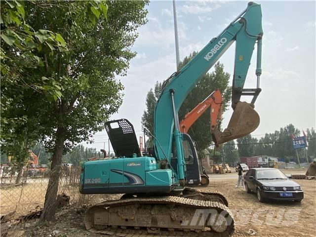 Kobelco SK 200 履带挖掘机