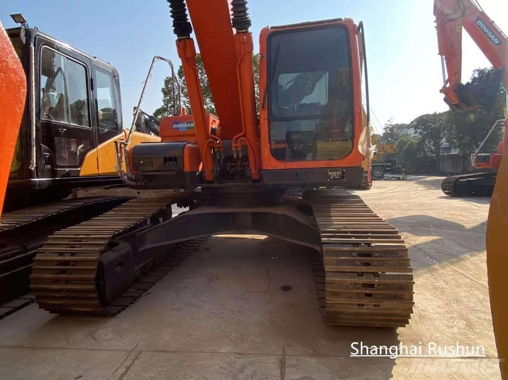 Doosan 225LC-9 履带挖掘机