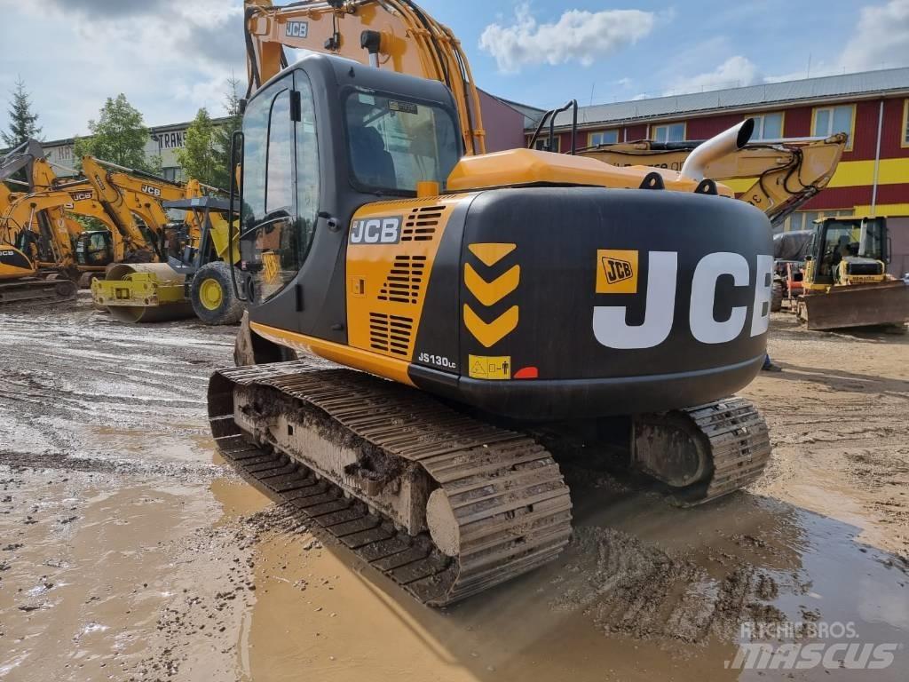 JCB JS 130 LC 履带挖掘机