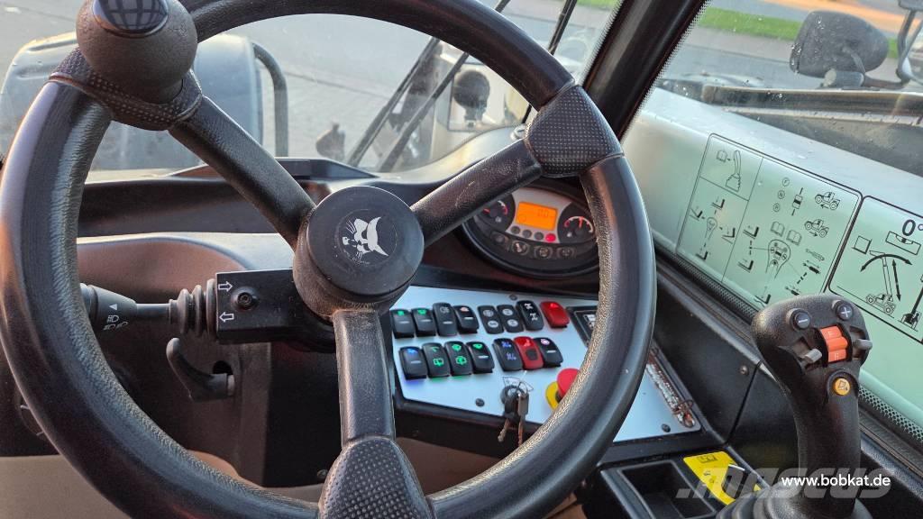 Bobcat TL 358 电动叉车