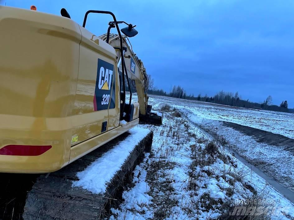 CAT 320 履带挖掘机