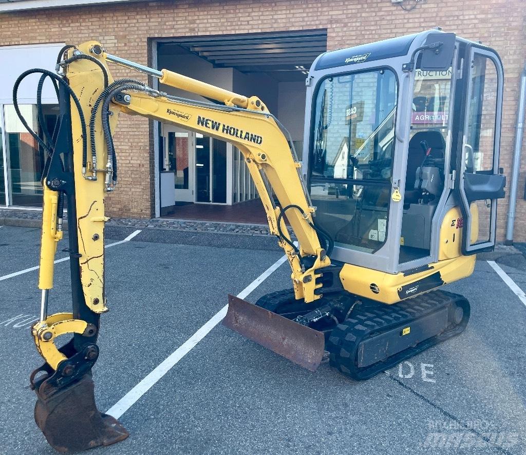 New Holland EC18 小型挖掘机