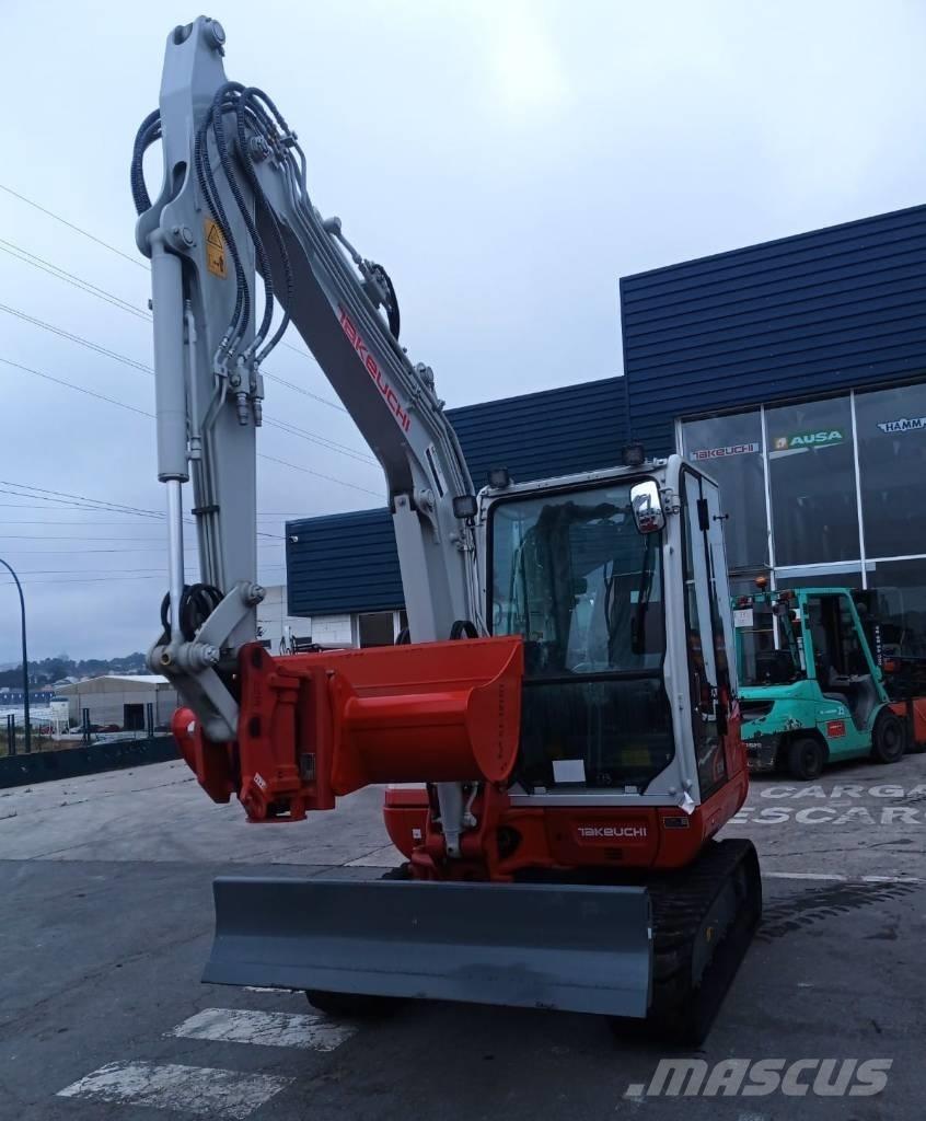 Takeuchi TB 240 小型挖掘机