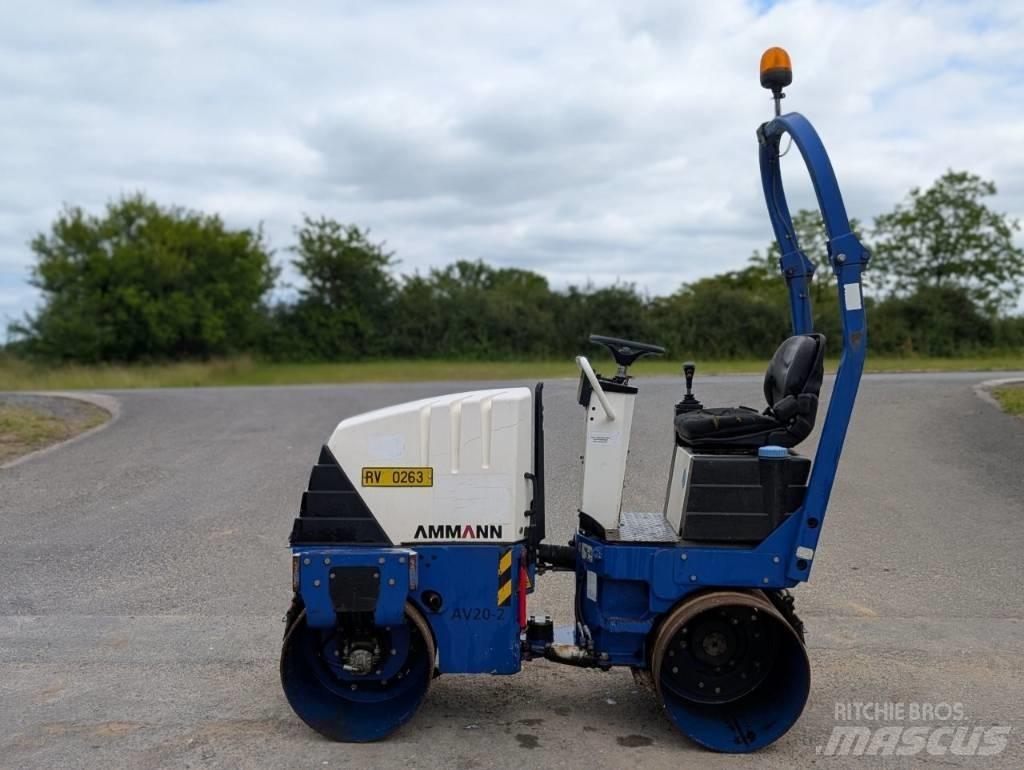 Ammann AV 20-2 双轮压路机