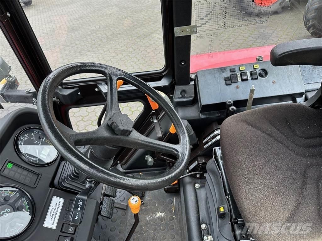 Belarus MTS 952.2 拖拉机/农用车