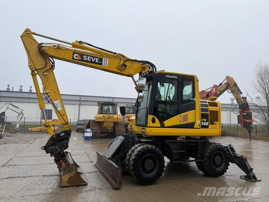 Komatsu PW 148-11 轮式挖掘机