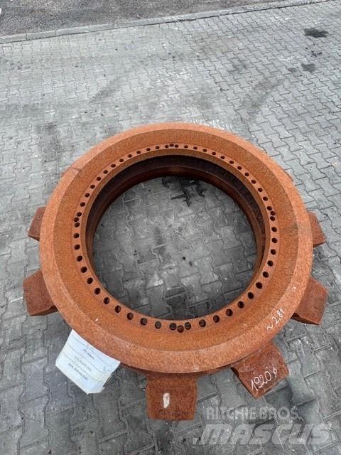 CAT 6040 SPROCKET 履带、链条和底盘
