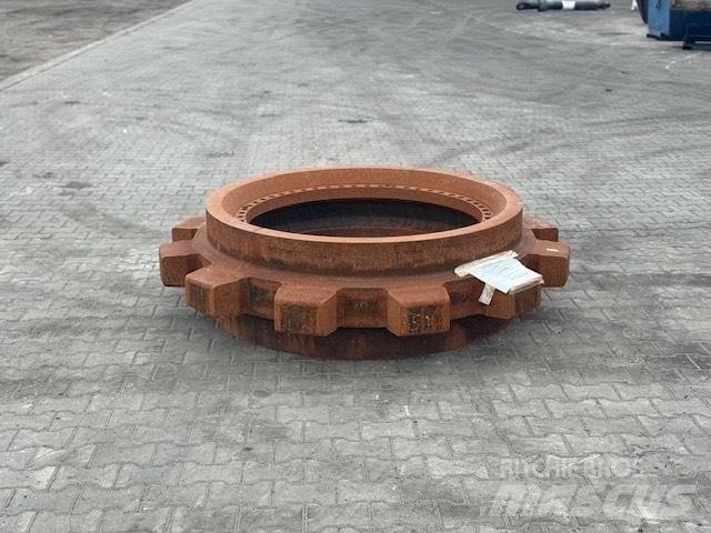 CAT 6040 SPROCKET 履带、链条和底盘