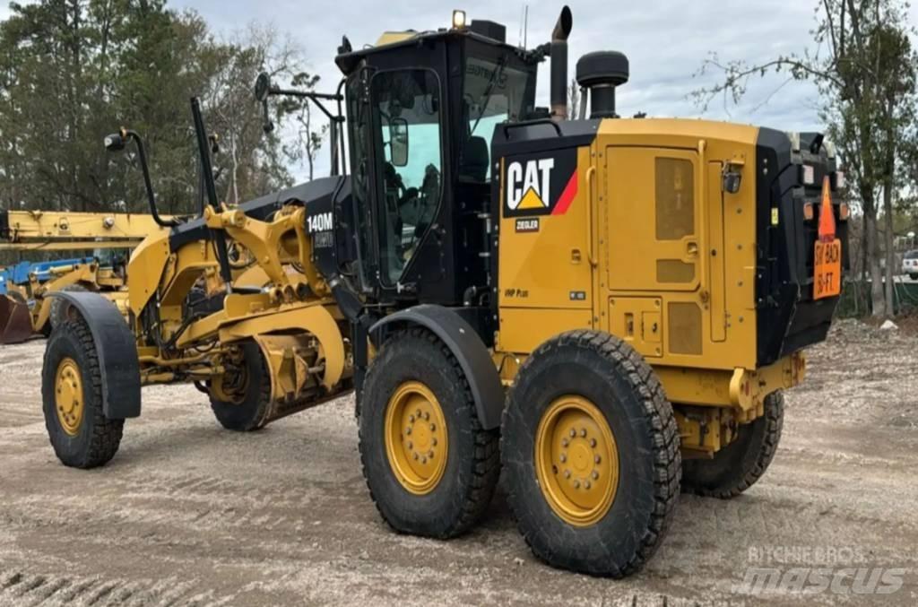 CAT 140M2 AWD 平地机/推土机