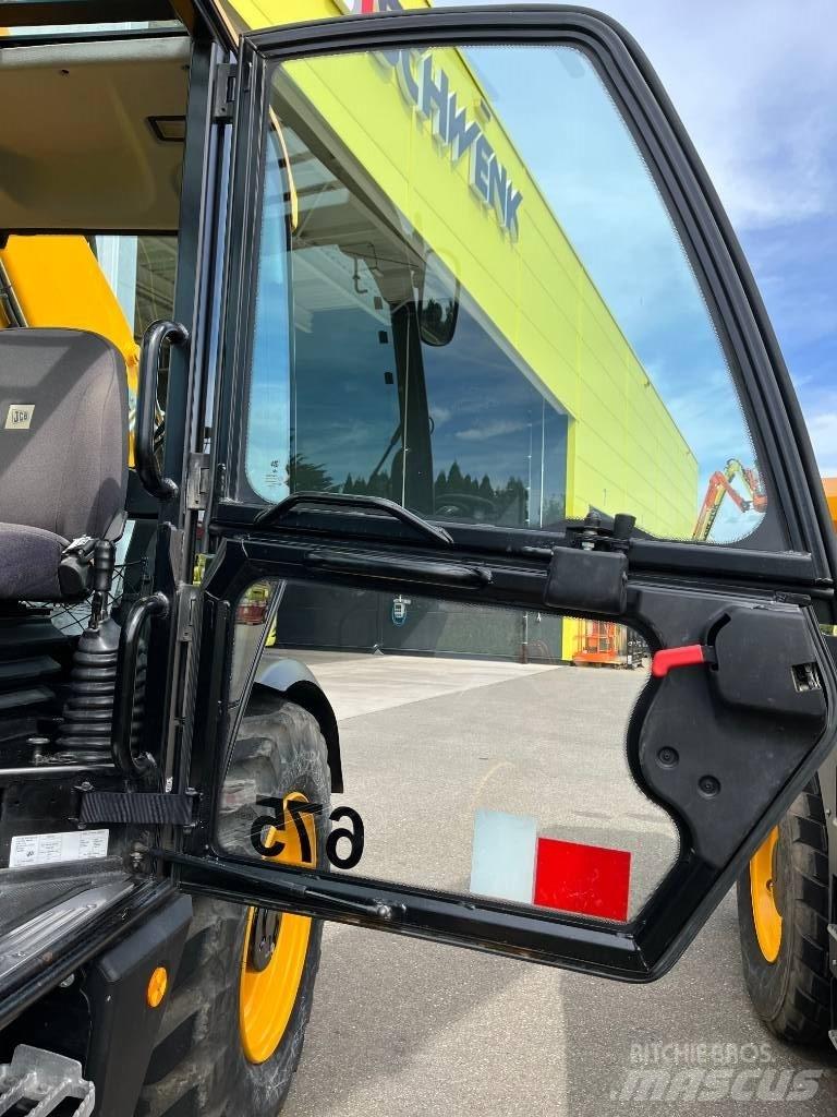 JCB 540-140 伸缩臂叉装车|叉装车