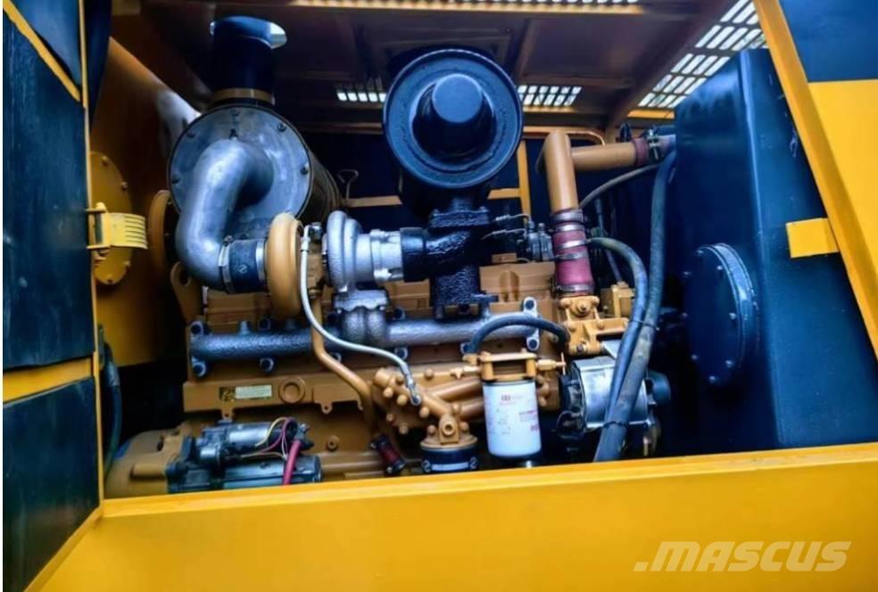 XCMG GR 2153 平地机/推土机