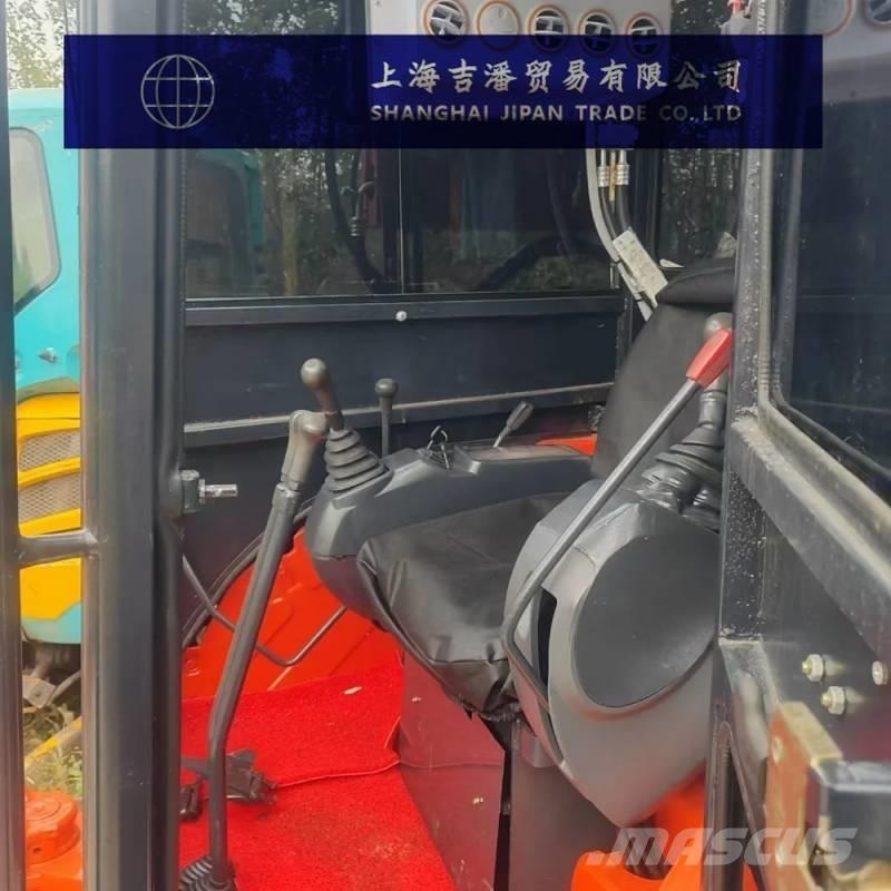 Kubota U 20 小型挖掘机