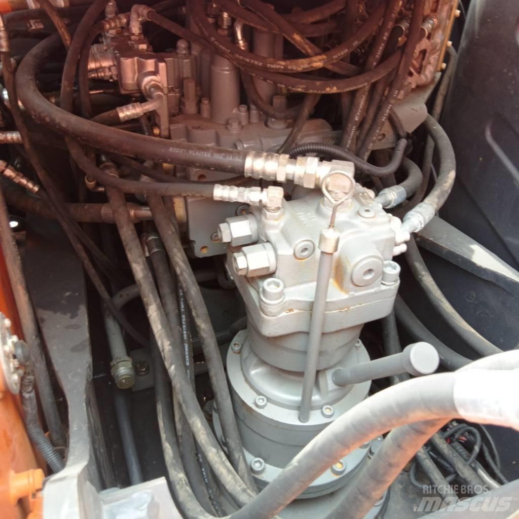 Hitachi ZX 120 履带挖掘机