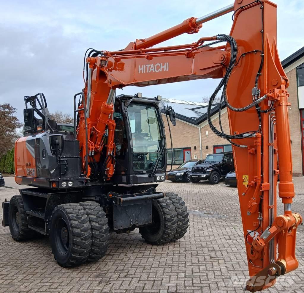 Hitachi ZX155W-7 轮式挖掘机