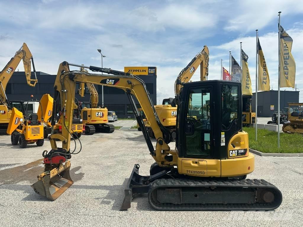 CAT 305 小型挖掘机