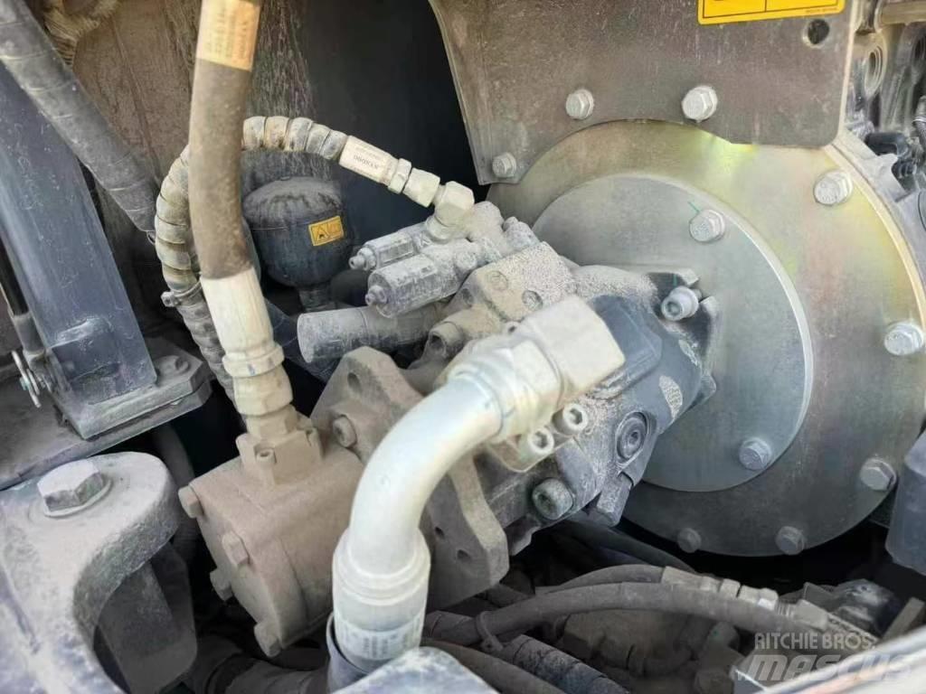 Doosan DX60W 轮式挖掘机