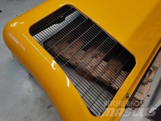 JCB 537-135 bonnet 驾驶室与内部