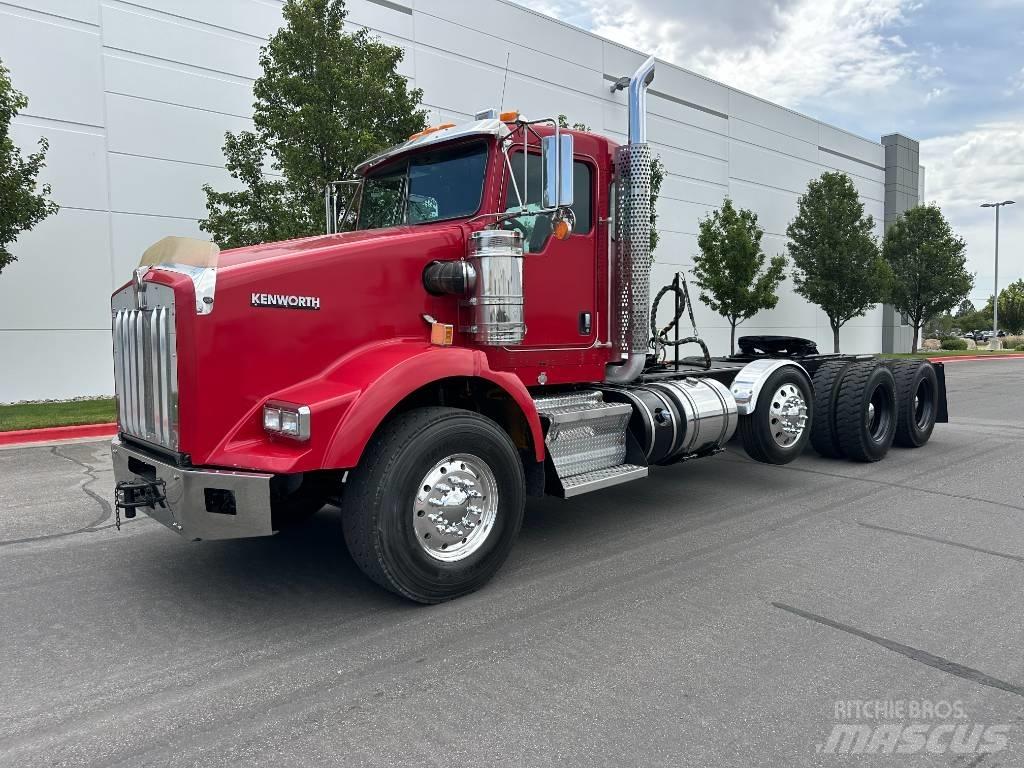 Kenworth T 800 牵引车