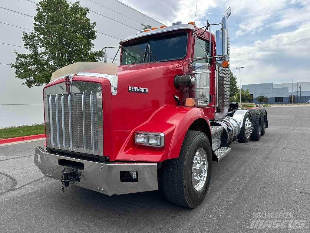 Kenworth T 800 牵引车
