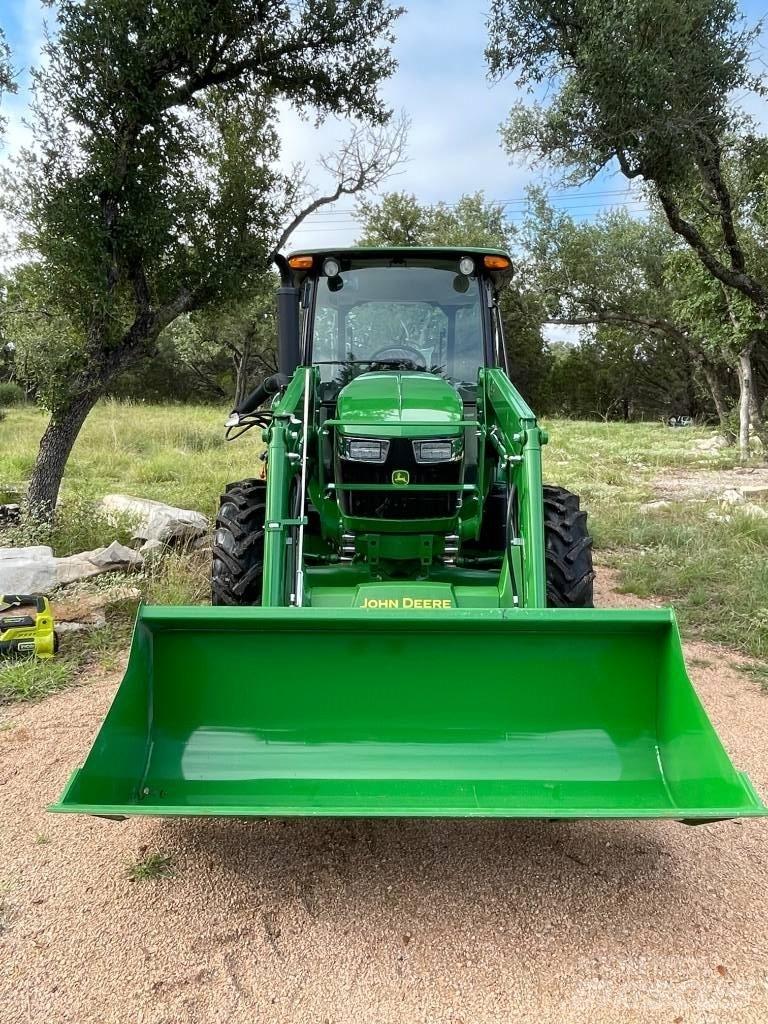John Deere 5060E 小型拖拉机