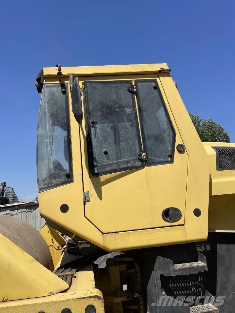 Bomag 226-4 单轮压路机