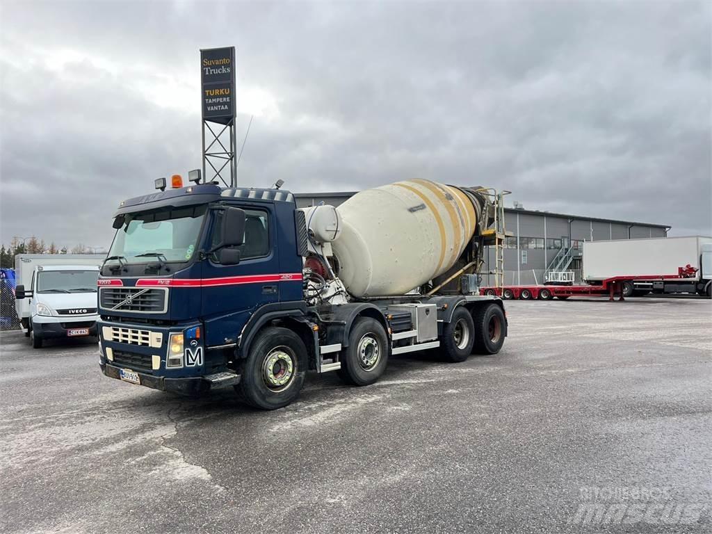Volvo FM12 8X4 混凝土搅拌车