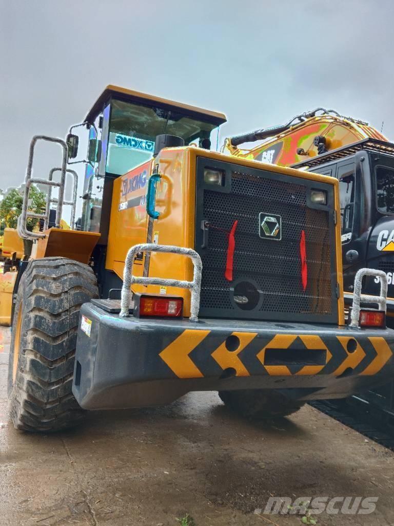 XCMG LW 500 KV 履带挖掘机